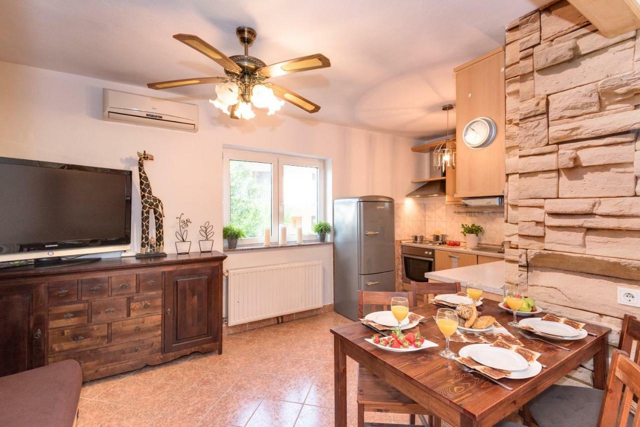 Magnolia Apartments Žaborić Kültér fotó